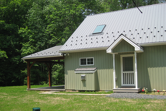 new metal roofing and covered patio