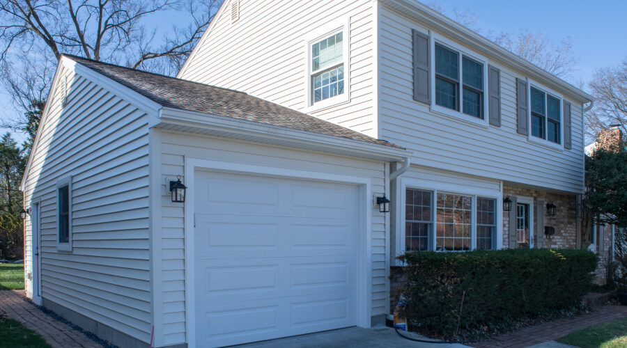 DSC_5861 garage addition and new siding